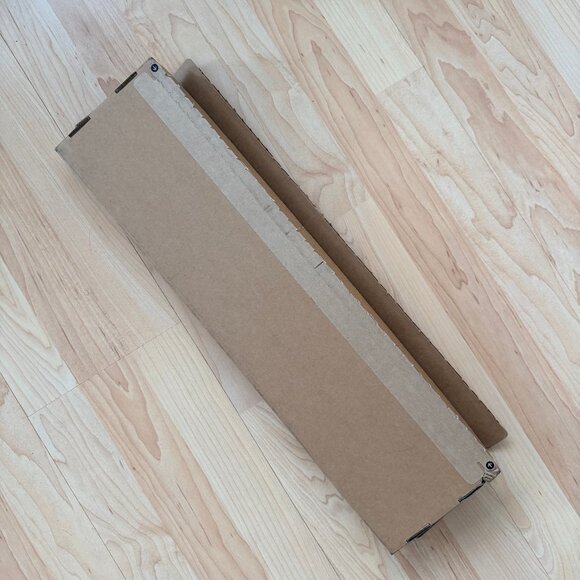 Apple iPhone Pocket by ISSEY MIYAKE - Short - Yellow / Lemon [Limited Edition] - Picture 10 of 15